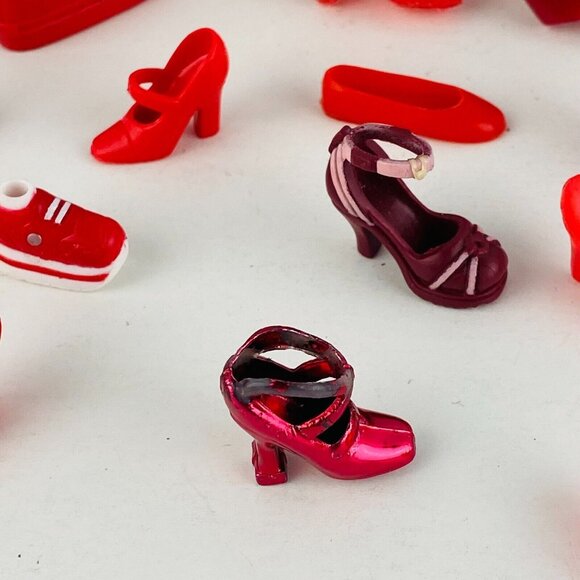 Barbie Size Type Doll Shoe Accessories Red Mismatched Shoes Lot - Picture 6 of 16
